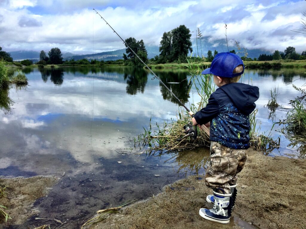 How to Teach a Child to Cast a Fishing Rod
